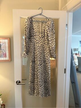 Reformation Alessi Women's Cream and Black Printed Long Sleeve Midi Dress